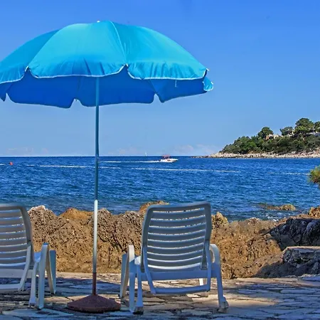 Old Town Square アパート *