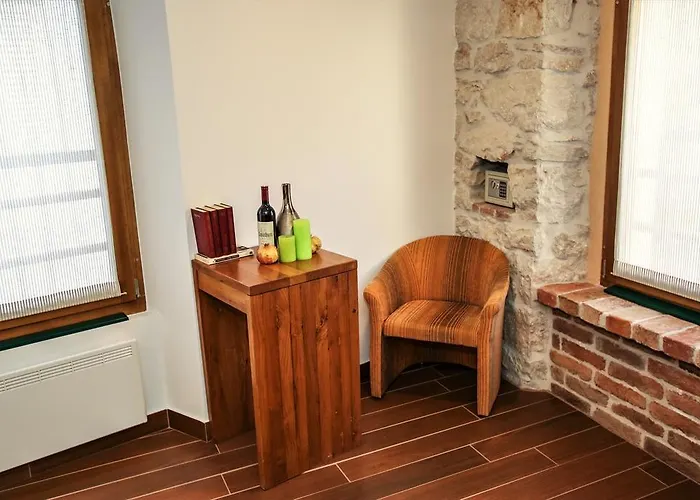 Old Town Square アパート ポレッチ