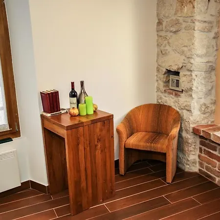 Old Town Square Apartment Porec